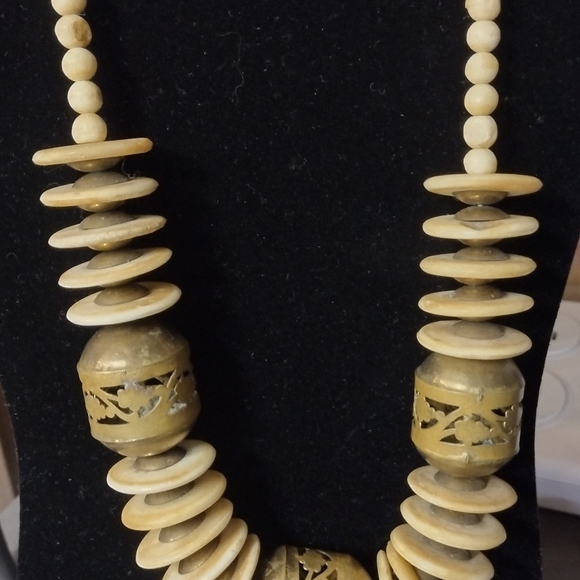 Lot of Vintage Necklaces - Picture 13 of 14